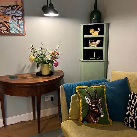 La Petite Bruyere Characterful 2 Bedroom With Fireplace Lejlighed Ambrieres Les Vallees