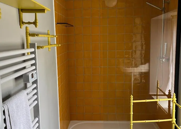 Apartmán La Petite Bruyere Characterful 2 Bedroom With Fireplace Ambrieres Les Vallees