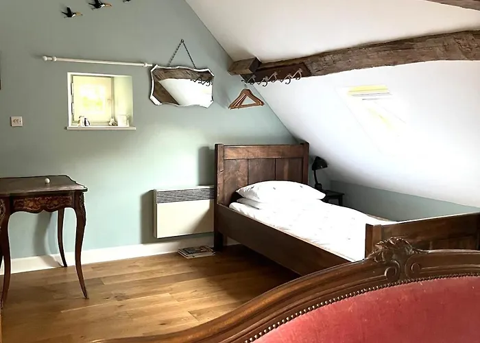 La Petite Bruyere Characterful 2 Bedroom With Fireplace