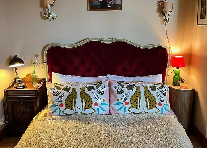 Apartmán La Petite Bruyere Characterful 2 Bedroom With Fireplace Ambrieres Les Vallees